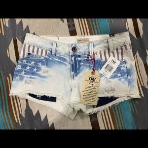 NWT YMI American Flag Shorts. Size 5.